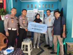 GERAK CEPAT DIRLANTAS POLDA RIAU & JASA RAHARJA KUNJUNGI KORBAN LAKA LANTAS