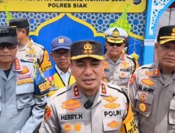 Kapolda Riau dan Dirlantas Tinjau Pos Pengamanan di Siak, Pastikan Kenyamanan Pemudik
