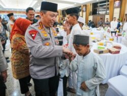 Berbagi Takjil Dan Buka Puasa Bersama, Kapolri Perkuat Sinergi Dengan Media Dan Masyarakat