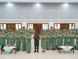 Kakumdam XII/Tpr Berikan Materi Penyuluhan Hukum Pada Ibu Persit Kartika Candra Kirana Se Jajaran PD XII/Tpr