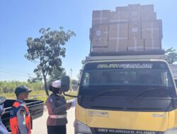 Ditlantas Polda Riau Gelar Razia Gabungan, Sasar ODOL dan Truk Pelanggar Jam Operasional di Pekanbaru