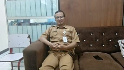 Wajah Kegembiraan Hari Pertama Belajar Siswa Baru, Kepsek Maher : “Kalian Adalah Penerus Orang Tua, Belajar Penuh Semangat !!