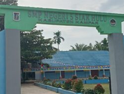 Bersilat Lidah..!! UPT SMPN 5 Siak Hulu Jelas Terima Uang Baju Seragam Rp. 1,5 Juta/Siswa