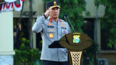 Kapolda Sulsel Pimpin Apel Pagi, Berikan Arahan Kepada Personel