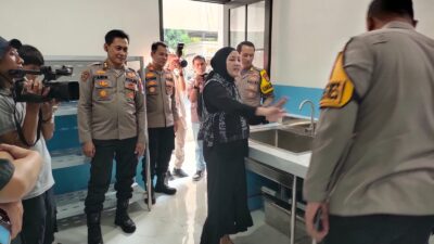 Wakapolres Metro Jakarta Utara Tinjau Pembangunan SPPG di Kelapa Gading