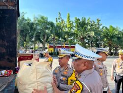 Ditlantas Polda Riau Gelar Apel Operasi Zebra dan Salurkan Bantuan untuk Korban Bencana di Sumatera Barat
