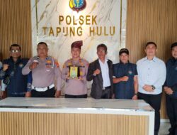 Implementasikan MoU Kapolri-Dewan Pers, Kapolsek Tapung Hulu Raih Penghargaan dari Insan Pers