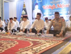 Ribuan Masyarakat Kampar Khusyuk Ikuti Tabligh Akbar Bersama Ustadz Abdul Somad di Polres Kampar!