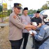 Polsek Kampar dan Bhayangkari Gelar Aksi Berbagi Takjil di Jalan Raya, Bangun Kehangatan Ramadhan dan Sinergi Bersama Masyarakat