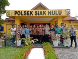Pisah Sambut Kapolsek Siak Hulu Berlangsung Hangat, Perkuat Soliditas Internal