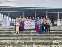 Polsek Siak Hulu dan Bhayangkari Peduli Bagikan Takjil Ramadhan di Pondok Pesantren Al-Fatah