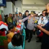 Tinjau Stasiun Surabaya Gubeng, Kapolri Instruksikan Beri Pelayanan Maksimal ke Pemudik